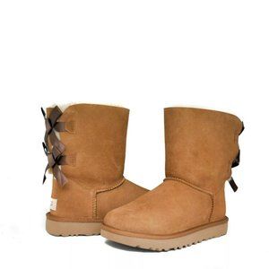 UGG Bailey Bow II Chestnut Suede Fur Boots SIze 8